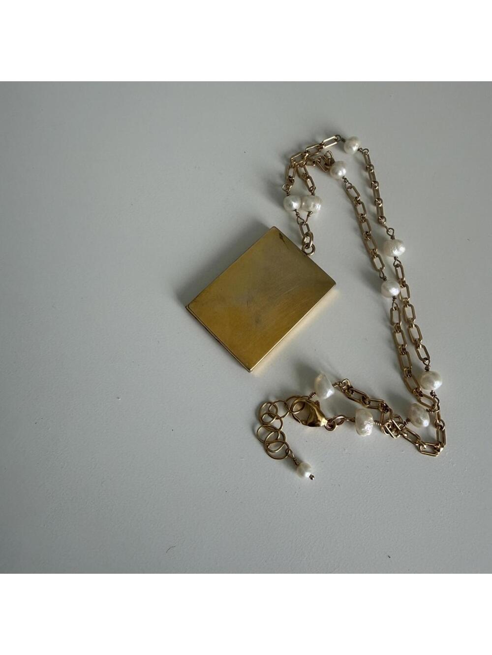 Antique Art Deco Four Photo Gold Fill Locket Necklace with Pearl Chains. - Picture 8 of 9